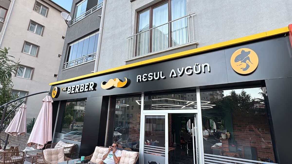 RESUL AYGÜN THE BERBER ERKEK KUAFORU