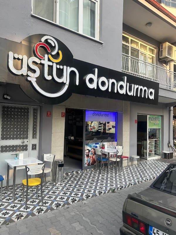 Üstün Dondurma