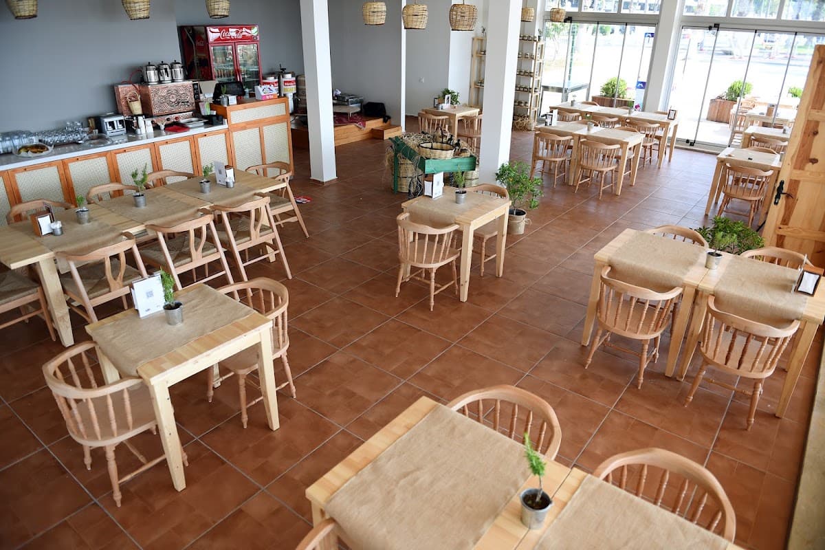 Yöreden Kafe